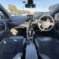 ルノー メガーヌ3ドアR.S. 273トロフィー2 6速MTターボ　ETC　ナビ　DTV　RECAROシートのサムネイル