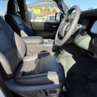 ランドクルーザー250 2.7VX 4WD ヒーター付レザーパワーシートETC　スマートキー　のサムネイル