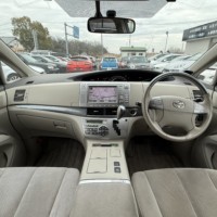 エスティマ ハイブリッド2.4G 4WD 両側パワースライドドア　バックカメラ　ETC　パワーシート　エンジンスターター付のサムネイル