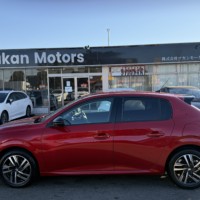 プジョー208 5ドア アリュール バックカメラ　ディスプレイオーディオ　ETC　スマートキー　禁煙車　Carplayのサムネイル