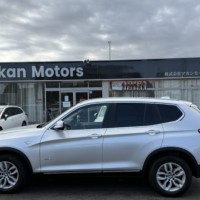 BMW　X3 xドライブ20dハイラインパッケージ 4WD ヒーター付パワーレザーシート　バックカメラ　ETCのサムネイル