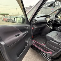 セレナ 2.0ハイウェイスターVセレクション 4WD プレミア社1年保証付　両側PSD　後席モニター　全周囲カメラ　ETC　ドラレコ　ナビ　TV　のサムネイル