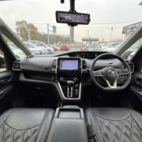 セレナ 2.0ハイウェイスターVセレクション 4WD プレミア社1年保証付　両側PSD　後席モニター　全周囲カメラ　ETC　ドラレコ　ナビ　TV　のサムネイル