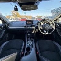 アクセラ スポーツ2.2XDディーゼルターボ プレミア社1年保証付　サンルーフ　ヒーター付パワーシート　ハーフレザー　バックカメラ　ETC　のサムネイル