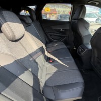 プジョー3008 GTライン サンルーフ　バックカメラ　ETC　純正ナビ　地デジTVのサムネイル