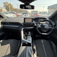 プジョー3008 GTライン サンルーフ　バックカメラ　ETC　純正ナビ　地デジTVのサムネイル