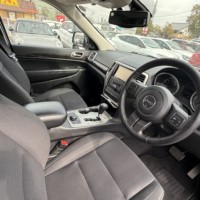 ジープグランドチェロキー ラレード 4WD バックカメラ　ETC　前後ドラレコ　パワーシート　ナビのサムネイル