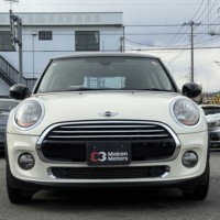 ミニ クーパーD 3ドア 純正ナビ　バックカメラ　ETCのサムネイル