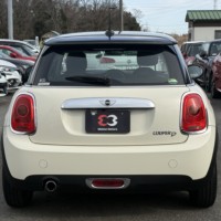 ミニ クーパーD 3ドア 純正ナビ　バックカメラ　ETCのサムネイル