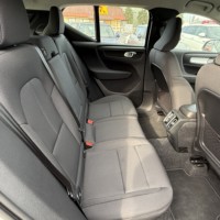 ボルボXC40 B4 AWDモメンタム 4WD アラウンドビューETC　前後ドラレコ　Carplay　バックカメラ　サイドカメラ　のサムネイル