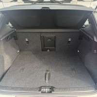 ボルボXC40 B4 AWDモメンタム 4WD アラウンドビューETC　前後ドラレコ　Carplay　バックカメラ　サイドカメラ　のサムネイル