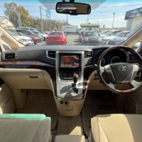 アルファード 2.4 240G 4WD プレミア社1年保証付き両側パワースライドドア　バックカメラ　ETC　パワーシート　スマートキのサムネイル