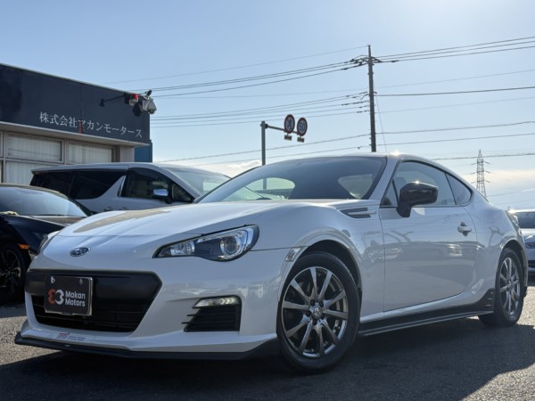 BRZ 2.0Rカスタマイズ パッケージ プレミア社1年保証付　6MT　バックカメラ　ETC　ディスプレイオーディオ