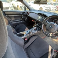 BRZ 2.0Rカスタマイズ パッケージ プレミア社1年保証付　6MT　バックカメラ　ETC　ディスプレイオーディオのサムネイル