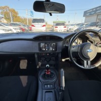 BRZ 2.0Rカスタマイズ パッケージ プレミア社1年保証付　6MT　バックカメラ　ETC　ディスプレイオーディオのサムネイル