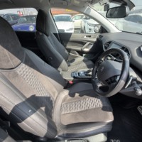 プジョー308 5ドア ロードトリップ ブルーHDi Dターボ バックカメラ　ETC　ドラレコ　スマートキー　ディスプレイオーディオ　ディーゼルのサムネイル