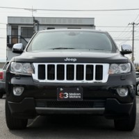 ジープグランドチェロキー リミテッド 4WD ヒーター付パワーレザーシート　ETC　バックカメラ　ナビ　TV　ハンドルヒーターのサムネイル