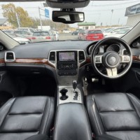 ジープグランドチェロキー リミテッド 4WD ヒーター付パワーレザーシート　ETC　バックカメラ　ナビ　TV　ハンドルヒーターのサムネイル