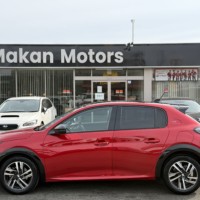 プジョー208 5ドア GT シートヒーター　バックカメラ　ETCのサムネイル