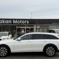 メルセデス・ベンツ E220d 4MATICオールテレイン 4WD ヒーター付パワーレザーシート　サンルーフ　バックカメラ　ETC　のサムネイル