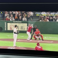 メルセデス・ベンツ E220d 4MATICオールテレイン 4WD ヒーター付パワーレザーシート　サンルーフ　バックカメラ　ETC　のサムネイル