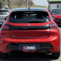 プジョー208 5ドア GT バックカメラ　シートヒーター　ETCのサムネイル