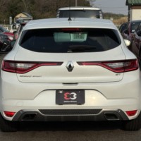 ルノー メガーヌ GT バックカメラ　ETC　シートヒータースマートキーのサムネイル