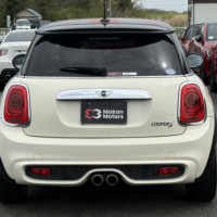 ミニ クーパーS 3ドア 6速MTターボ　ETC　純正ナビ　スマートキーのサムネイル