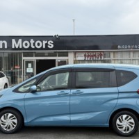 フリード 1.5Gホンダセンシング 禁煙車　プレミア社1年保証付　クルーズコントロール　バックカメラ　両側パワースライドドア　ETC　スマートキーのサムネイル