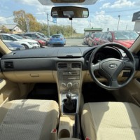 フォレスター 2.0X 4WD 5MTのサムネイル