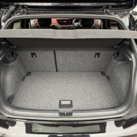 VWポロ 5ドアGTI 禁煙車　純正ナビ　地デジTV　バックカメラ　ETC　スマートキー　デジタルコックピット　オートクルーズコントロールのサムネイル