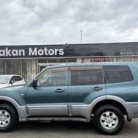 パジェロ ロング3.0ZR 4WD 5MT　バックカメラ　ナビのサムネイル