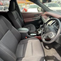 ハリアー 2.5ハイブリッドE-Fourグランド 4WD 全国対応プラチナ2年保証付　バックカメラ　ETC　ナビ　TV　スマートキー　ワンオーナーのサムネイル