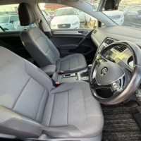 VWゴルフ ヴァリアントTSIコンフォートライン バックカメラ　ETC　ナビ　TV　スマートキーのサムネイル