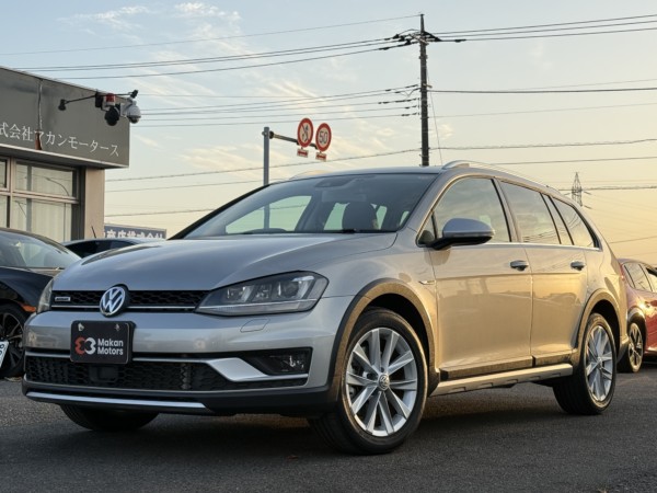VWゴルフオールトラック TSI 4MOTIONアップグレード4WD ワンオーナー　禁煙車　ヒーター付レザーパワーシート　純正ナビ　バックカメラ　ETC