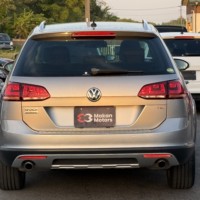 VWゴルフオールトラック TSI 4MOTIONアップグレード4WD ワンオーナー　禁煙車　ヒーター付レザーパワーシート　純正ナビ　バックカメラ　ETCのサムネイル