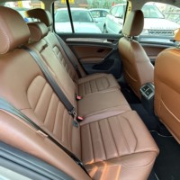 VWゴルフオールトラック TSI 4MOTIONアップグレード4WD ワンオーナー　禁煙車　ヒーター付レザーパワーシート　純正ナビ　バックカメラ　ETCのサムネイル