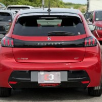 プジョーe-208 GT プレミア社1年保証付　ワンオーナーのサムネイル