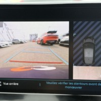 プジョーe-208 GT プレミア社1年保証付　ワンオーナーのサムネイル