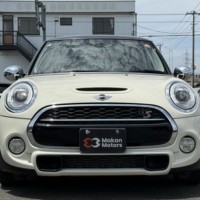 ミニ クーパーS 3ドア 6速MTターボ　純正ナビ　ETC前後ドラレコ付　スマートキーのサムネイル