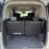 セレナ 2.0HスターVセレ+Safety AセーフティPKG4WD プレミア社1年保証付　両側パワースライドドア　純正ナビ　バックカメラ　ETC　フロントカメラ　スマートキーのサムネイル