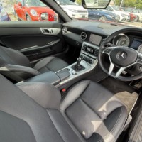メルセデス・ベンツ SLK200BlueEFFICIENCY MT プレミア社1年保証付　6MT　レザーシート　バックカメラ　ETC　ナビのサムネイル