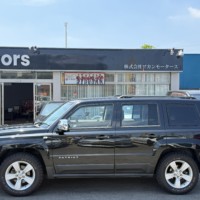 ジープパトリオット スポーツ 4WD 4WD　社外ナビ　フルセグTV　バックカメラ　サイドカメラ　ETCのサムネイル