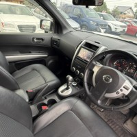 エクストレイル 2.0 20Xtt 4WD プレミア社1年保証付　バックカメラ　ETC　全席シートヒーター付　ナビ　TVのサムネイル